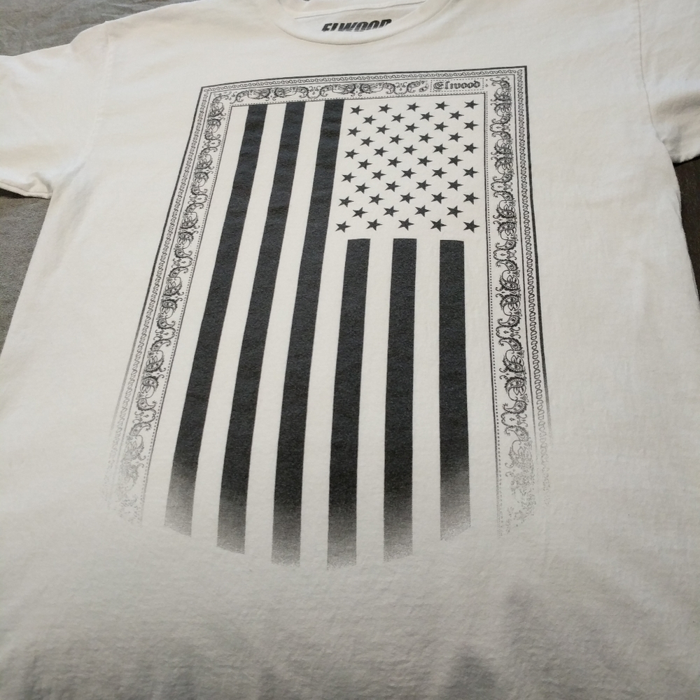 Elwood Clothing t shirt size L flag bandana front